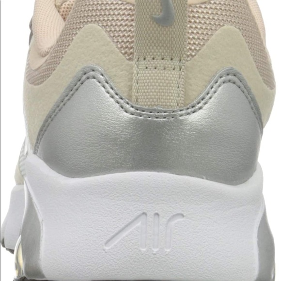 🌹🌹Absolutely Nike Air Max  Running Shoe Size 11 Women New Never Worn - Picture 3 of 7